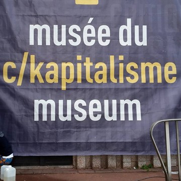 musee_capitalisme-carre